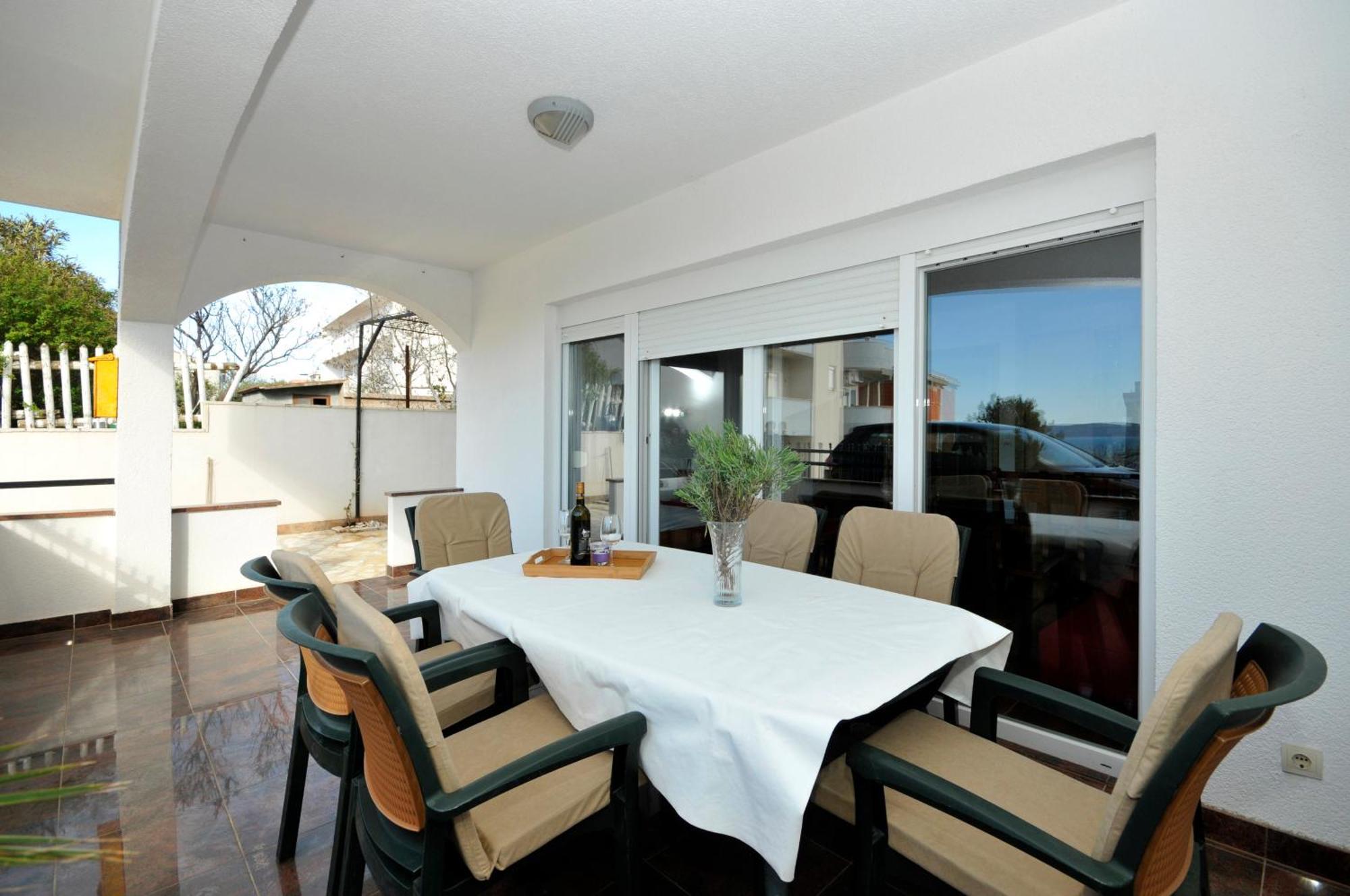 Apartmani Svalina - Seaview And 130M From Beach Trogir Exterior foto