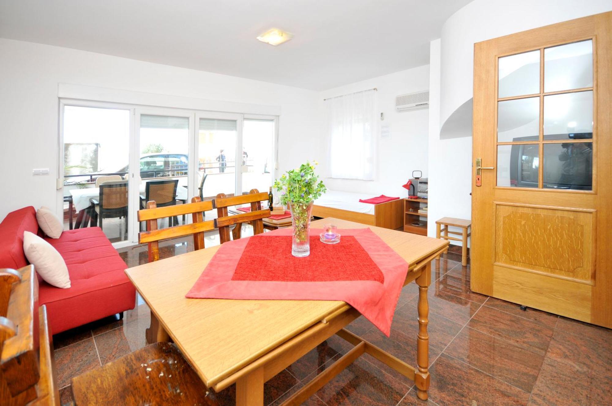Apartmani Svalina - Seaview And 130M From Beach Trogir Exterior foto