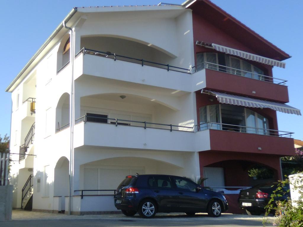 Apartmani Svalina - Seaview And 130M From Beach Trogir Exterior foto