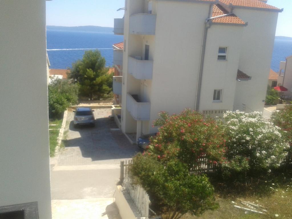 Apartmani Svalina - Seaview And 130M From Beach Trogir Exterior foto