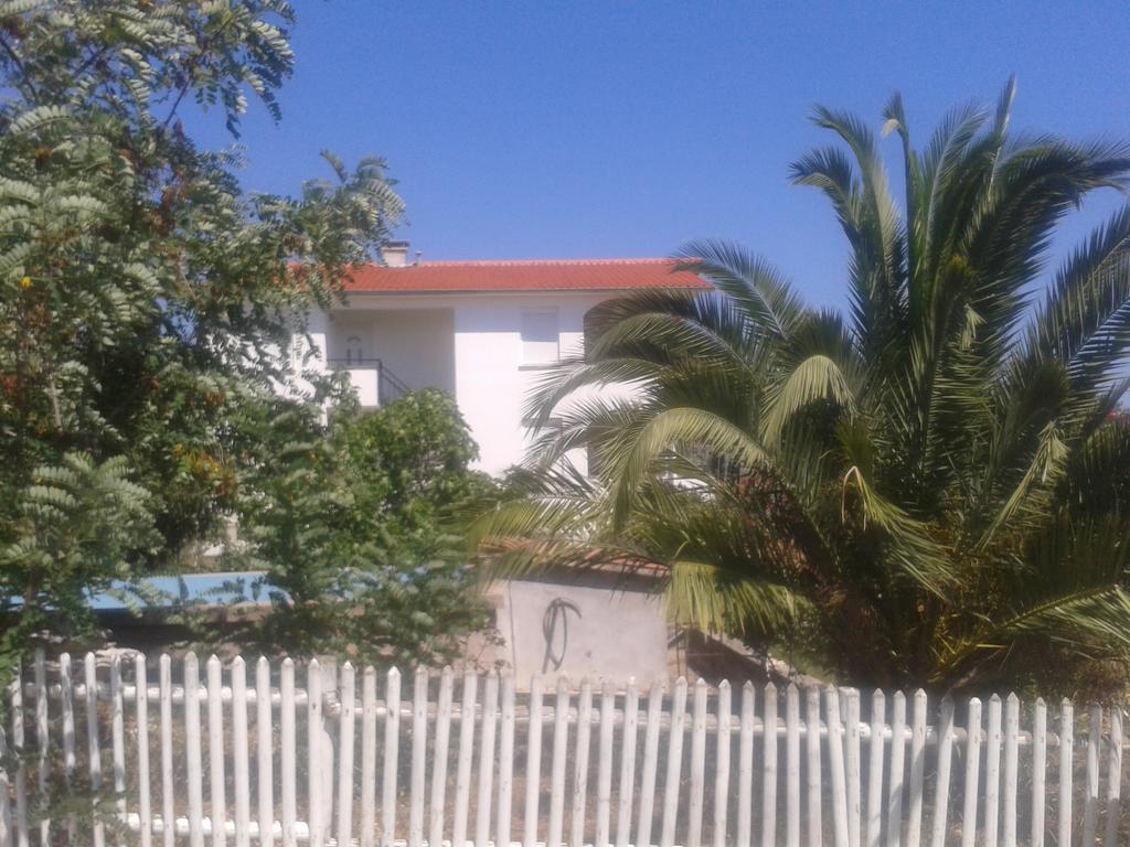 Apartmani Svalina - Seaview And 130M From Beach Trogir Exterior foto